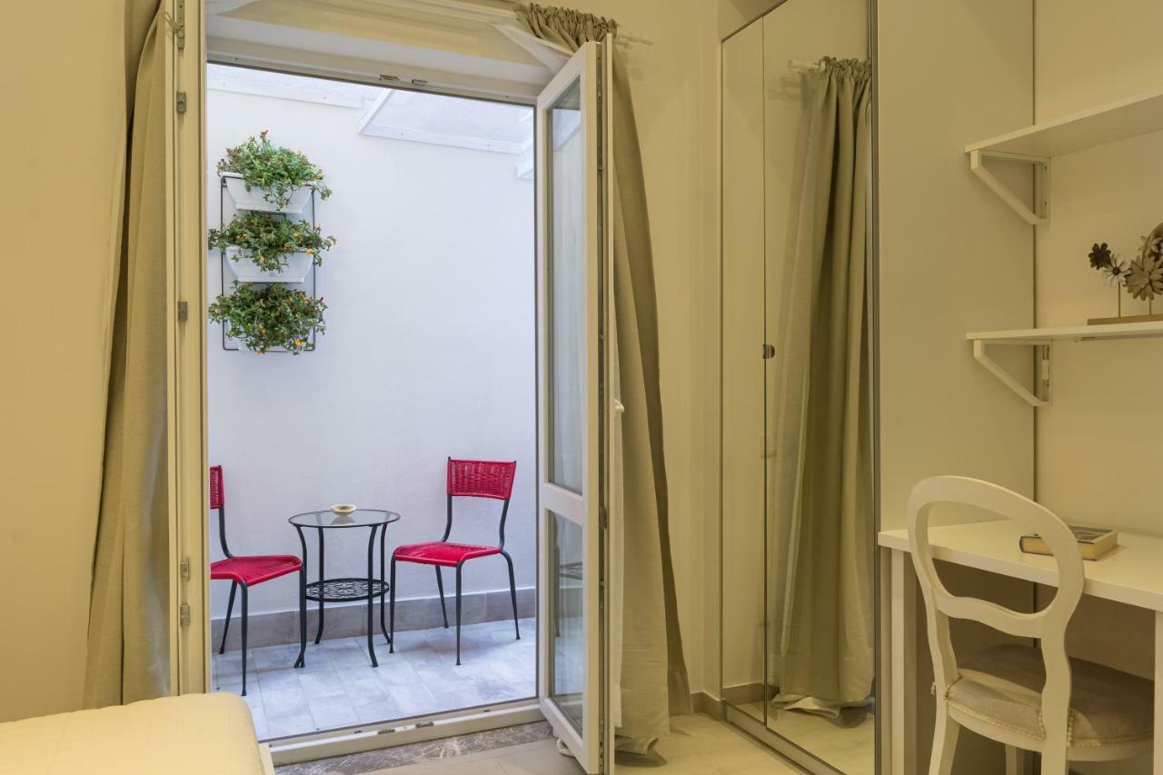 Guest Home Rose Giardini Naxos Exterior foto